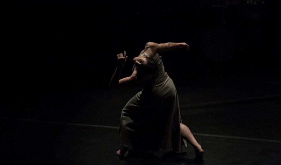 Η «Αποκαθήλωση» το μαρμάρινο γλυπτό του Μιχαήλ Αγγελου γίνεται παράσταση στη Λυρική [εικόνες] | iefimerida.gr 2