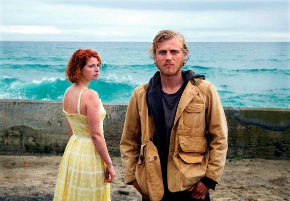 Νέες ταινίες: Συναρπάζει η αληθινή ιστορία του πρώτου ανθρώπου στο Διάστημα [κριτική & τρέιλερ]  | iefimerida.gr 1