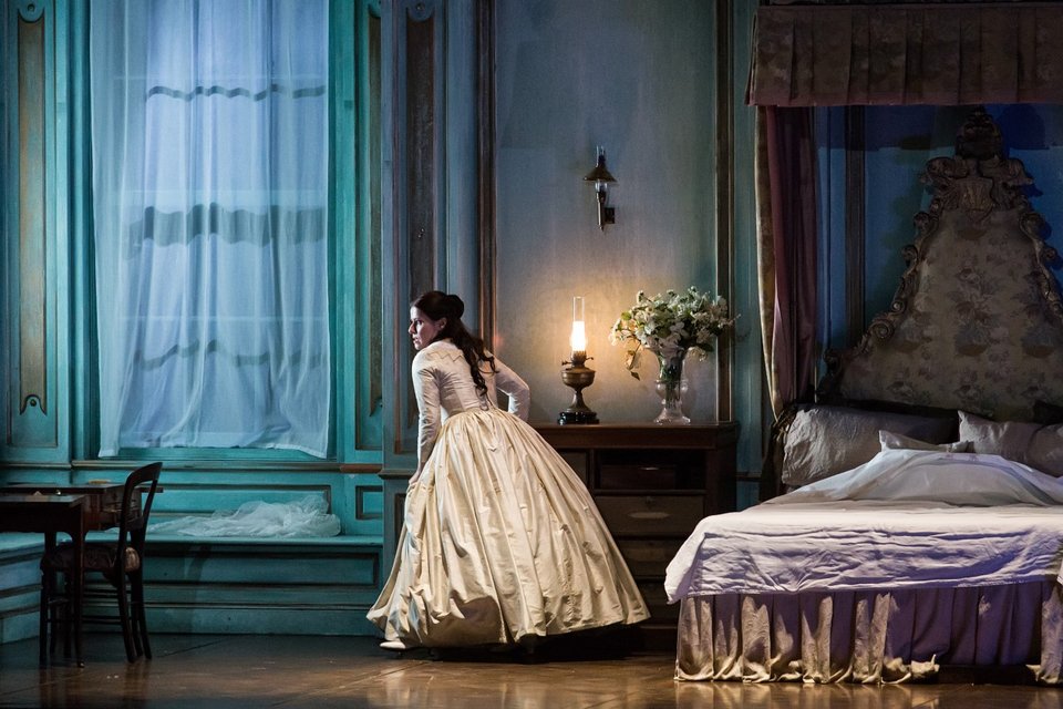 Η Λουτσία ντι Λαμμερμούρ, το εμβληματικό αριστούργημα του ρομαντικού μπελ κάντο, επιστρέφει από 24 Φεβρουαρίου και για 5 παραστάσεις στη Λυρική 