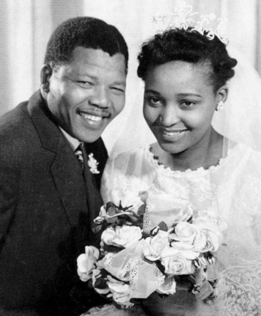 Ο Νεσον Μαντέλα με τη σύζυγό του