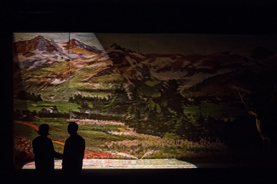 Οπερα εμπευσμένη από την αντιστασιακή δράση του 24χρονου Χανς και της 21χρονης Ζοφί Σολ, δύο αδελφών από το Μόναχο, που υπήρξαν ιδρυτικά μέλη της αντιναζιστικής φοιτητικής ομάδας «Το Λευκό Ρόδο»