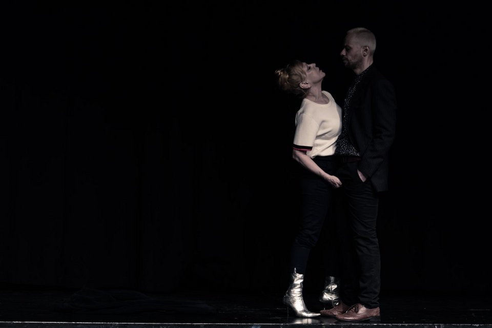 Στο Θέατρο Τέχνης, έρωτες, χοροί και ένας σκοτωμένος Γλάρος ...του Τσέχοφ [εικόνες] | iefimerida.gr 1