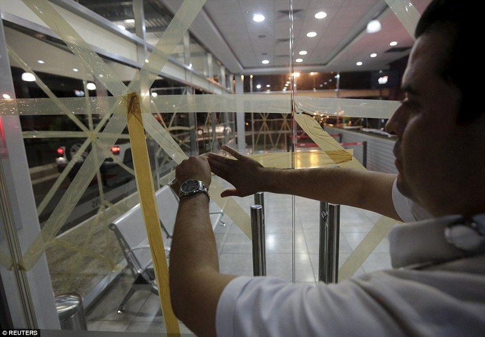 Τυφώνας «Πατρίτσια»: Η πιο ισχυρή θύελλα που έχει «χτυπήσει» ποτέ τον πλανήτη [εικόνες]  | iefimerida.gr 5