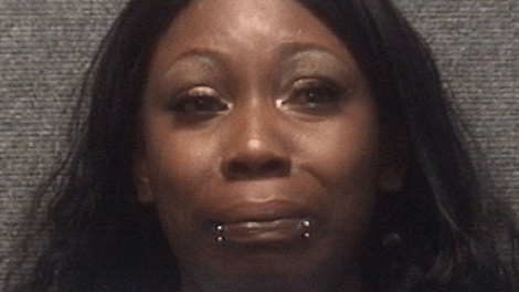 Tη συνέλαβαν βάσει νόμου γιατί φορούσε... αποκαλυπτικό μπικίνι [εικόνα] | iefimerida.gr 0