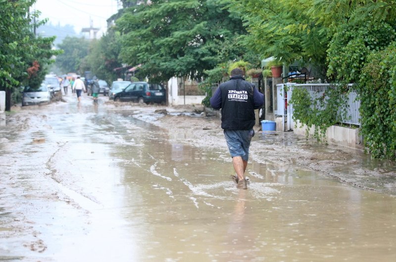 4 νεκροί, 1 αγνοούμενη και καταστροφές -Ο τραγικός απολογισμός της θεομηνίας | iefimerida.gr 6