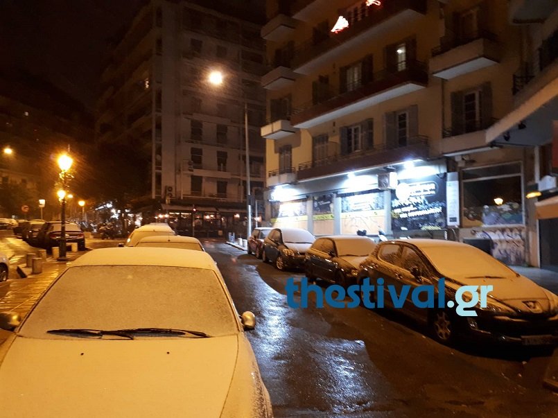 Η ΕΜΥ προβλέπει έντονη χιονόπτωση σήμερα στο κέντρο της Θεσσαλονίκης