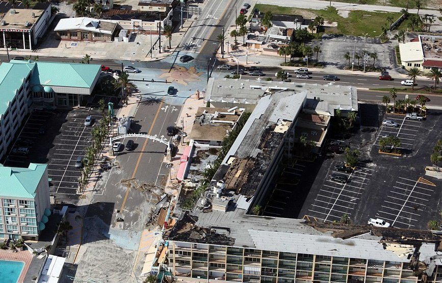 Τυφώνας Μάθιου: 18 νεκροί και 4 αγνοούμενοι στις Ηνωμένες Πολιτείες [εικόνες] | iefimerida.gr 2