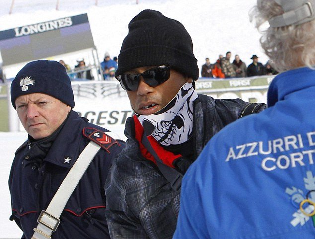 Μέχρι και δόντι έχασε για την αγαπημένη του ο Τάιγκερ Γουντς -Το απίστευτο ατύχημα για... χάρη της [εικόνες] | iefimerida.gr 0