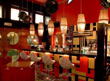 Tiki: Το θρυλικό exotica bar με τα συγκλονιστικά κοκτέιλ όπου μπορείς να «ξεβιδωθείς» με Cramps και Brigitte Bardot [εικόνες] | iefimerida.gr 7