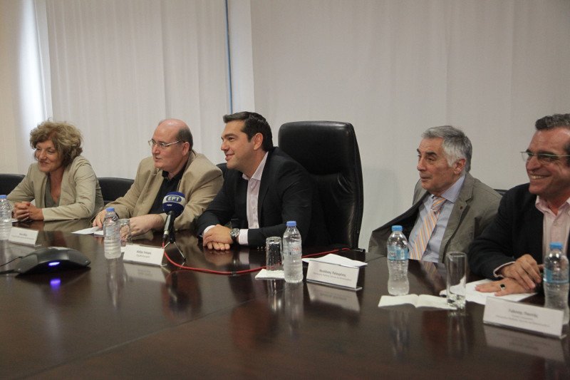 Τηλεδιάσκεψη Τσίπρα-Φίλη με τους 13 Περιφερειακούς Διευθυντές Εκπαίδευσης [εικόνες] | iefimerida.gr 2