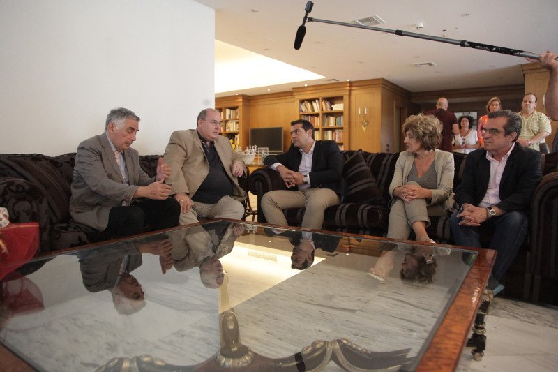 Τηλεδιάσκεψη Τσίπρα-Φίλη με τους 13 Περιφερειακούς Διευθυντές Εκπαίδευσης [εικόνες] | iefimerida.gr 4