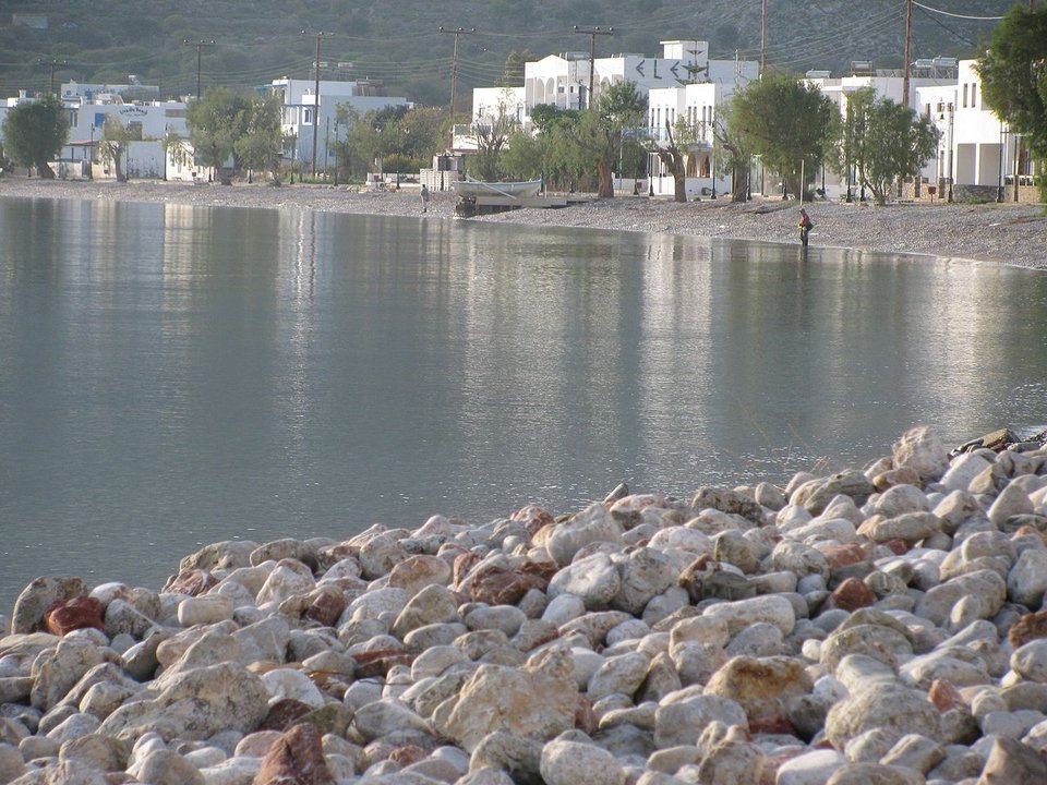 Βελγική εφημερίδα: Η Τήλος σώθηκε χάρη στους πρόσφυγες | iefimerida.gr 0