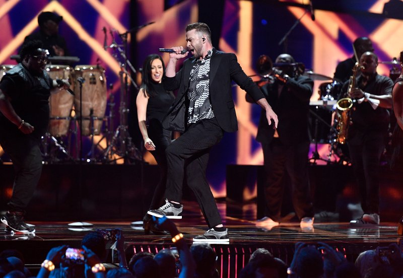 Οι αστέρες της σόουμπιζ γυρίζουν την πλάτη στον Τραμπ: Δεν θα εμφανιστούν στην τελετή ορκωμοσίας του [εικόνες] | iefimerida.gr 5