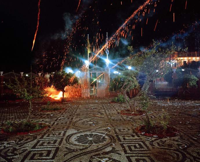 Αφιέρωμα Time στο Βροντάδο Χίου: Το πιο σουρεαλιστικό Πάσχα στον κόσμο [εικόνες] | iefimerida.gr 0