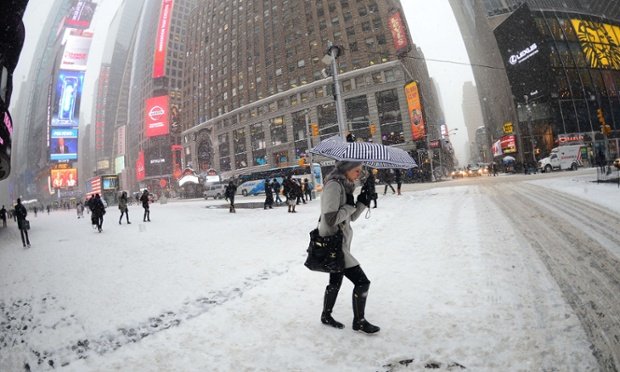 Το χιόνι καλύπτει τα πάντα στις ΗΠΑ και οι Αμερικανοί ξεσαλώνουν [εικόνες] | iefimerida.gr 1