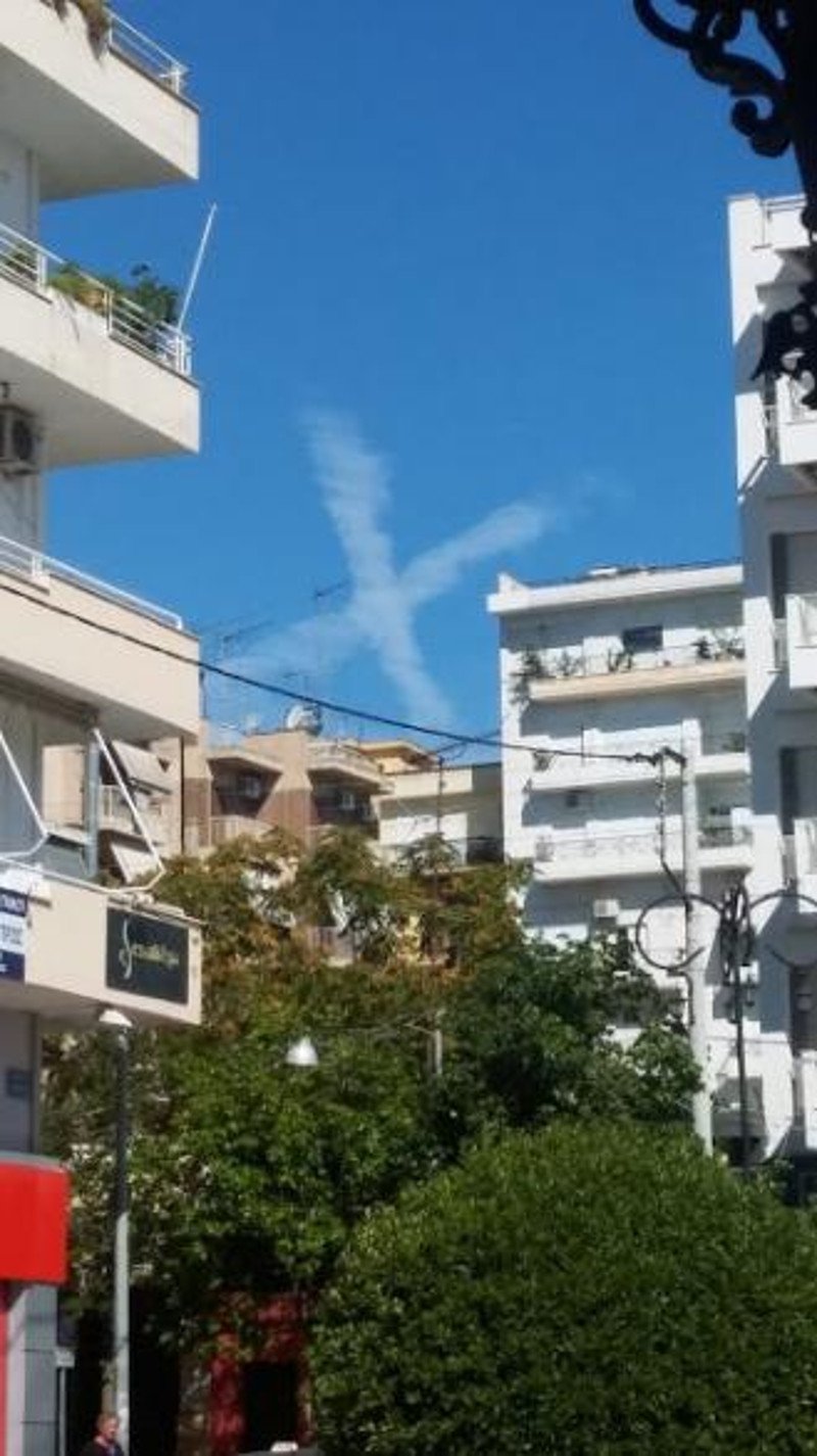 Νέο παραλήρημα Αμβρόσιου με αφορμή... έναν σταυρό στον ουρανό | iefimerida.gr 0