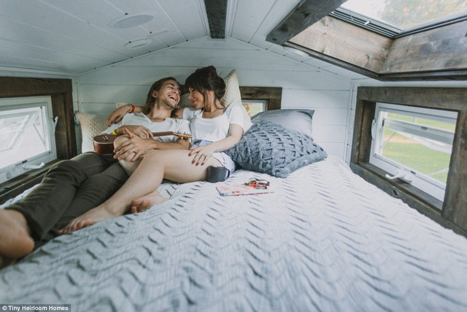 Τροχόσπιτα... επαύλεις - Ανεση και πολυτέλεια σε τέσσερις τροχούς [εικόνες] | iefimerida.gr 3