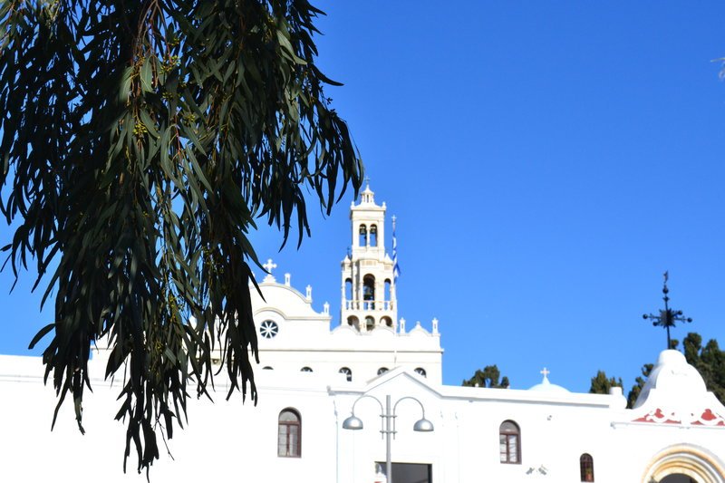 Δεκαπενταύγουστος: Ταξίδι στα τέσσερα μεγαλύτερα προσκυνήματα της Μεγαλόχαρης [εικόνες] | iefimerida.gr 1