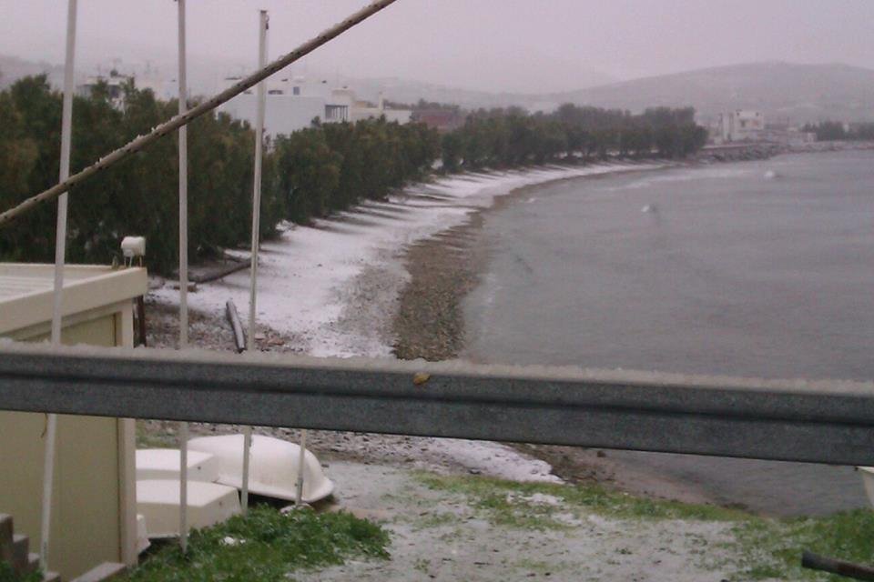 Στα λευκά ακόμη και η Τήνος -Εντυπωσιακές εικόνες | iefimerida.gr 5