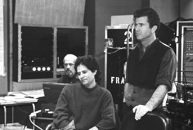 Σκοτώθηκε σε αεροπορικό ο συνθέτης του σάουντρακ του «Τιτανικού» [εικόνες & βίντεο] | iefimerida.gr 3