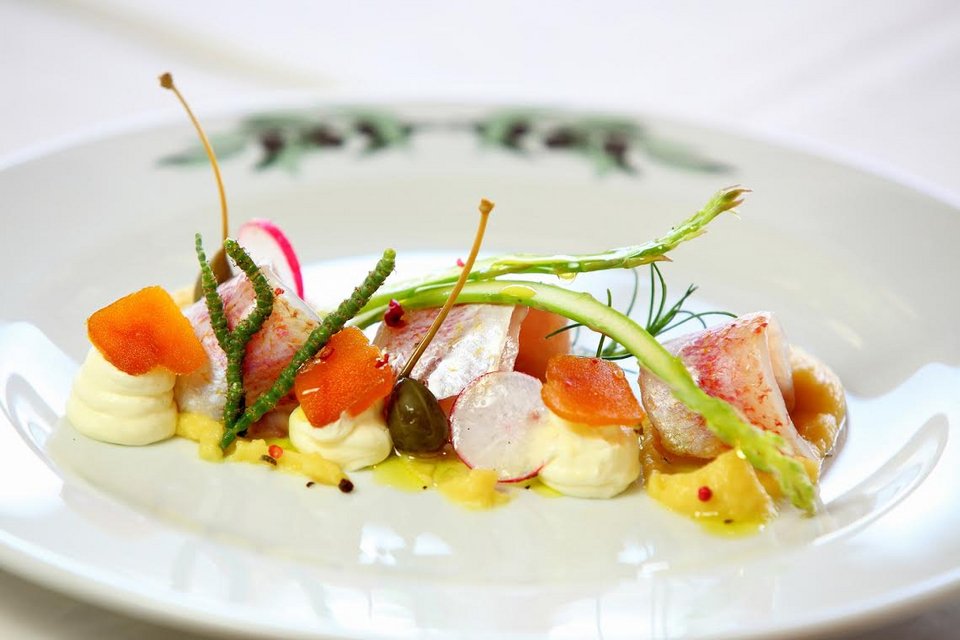 Μια από τις ωραιότερες ταράτσες της Αθήνας -Δείπνο στο Τιτάνια με την Ακρόπολη στο... πιάτο [εικόνες] | iefimerida.gr 6