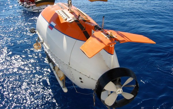 Κρουαζιέρα με βαθυσκάφος στο ναυάγιο του Τιτανικού [εικόνες] | iefimerida.gr 0