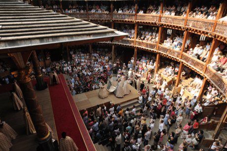 Λιποθύμησαν οι θεατές σε θεατρική παράσταση στο Λονδίνο [εικόνες] | iefimerida.gr 3