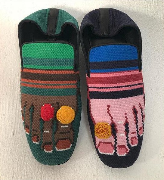 Το πιο «άσχημο ανδρικό παπούτσι» επιστρέφει - Και η Vogue το εκθειάζει [εικόνες]  | iefimerida.gr 0