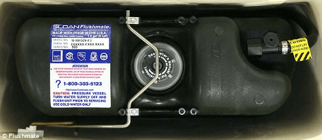 Απίστευτο κι όμως αληθινό: Εξερράγη τουαλέτα - Το ωστικό κύμα ήταν τόσο δυνατό που όλοι νόμιζαν πως επρόκειτο για βόμβα [εικόνα] | iefimerida.gr 0