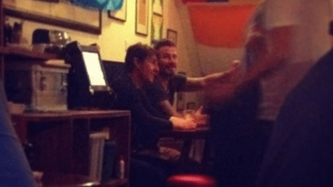 Ο Τομ Κρουζ και ο Ντέιβιντ Μπέκαμ το έριξαν στις μπύρες [εικόνες] | iefimerida.gr 1