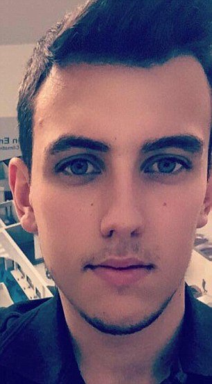 Ζευγάρι βρέθηκε νεκρό σε αυτοκίνητο στο Εσσεξ -«Ανεξήγητος» ο θάνατός τους [εικόνες] | iefimerida.gr 1