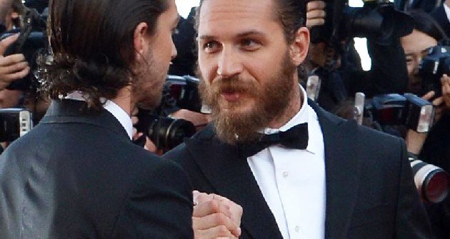 Ο σούπερ σέξι «κακός» που θα γίνει Ελτον Τζον σε νέα ταινία [εικόνες] | iefimerida.gr 0