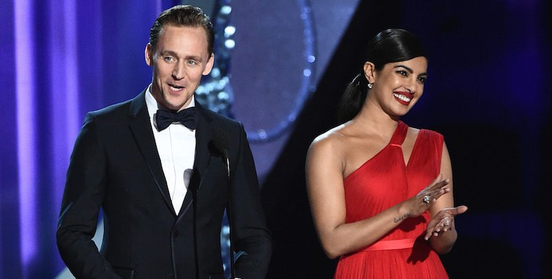 Ο Tom Hiddleston βρήκε νέο έρωτα: Την  Priyanka Chopra [εικόνες] | iefimerida.gr 1