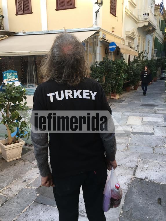 Τι φαγητό προτείνει ο «Τόμας ο υπαρξιστής» στον Πούτιν για το βράδυ των Χριστουγέννων [εικόνες] | iefimerida.gr 1