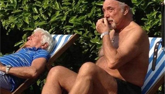 Τομ Τζόουνς, ο σταρ που όσο γερνάει ομορφαίνει [εικόνες+βίντεο] | iefimerida.gr 7