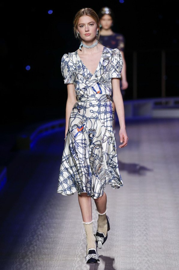 Η νέα συλλογή Tommy Hilfiger είναι απλά συναρπαστική -Το σόου με καπατένισσα την Τζίτζι Χαντίντ [εικόνες] | iefimerida.gr 0