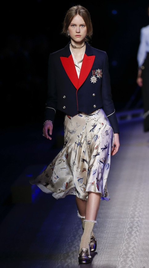 Η νέα συλλογή Tommy Hilfiger είναι απλά συναρπαστική -Το σόου με καπατένισσα την Τζίτζι Χαντίντ [εικόνες] | iefimerida.gr 19