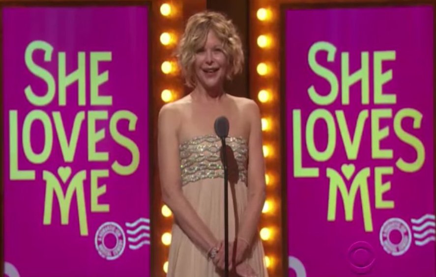 H Μεγκ Ράιαν με πρησμένο πρόσωπο (από τις πλαστικές) στα Tony -Ξεσάλωσε το Twitter [εικόνες]  | iefimerida.gr 0