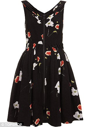 Αυτά είναι τα boho, οικονομικά ρούχα της Κέιτ Μος για τα Top Shop -Ποδοπατήθηκαν στο Λονδίνο για ένα κομμάτι [εικόνες] | iefimerida.gr 17