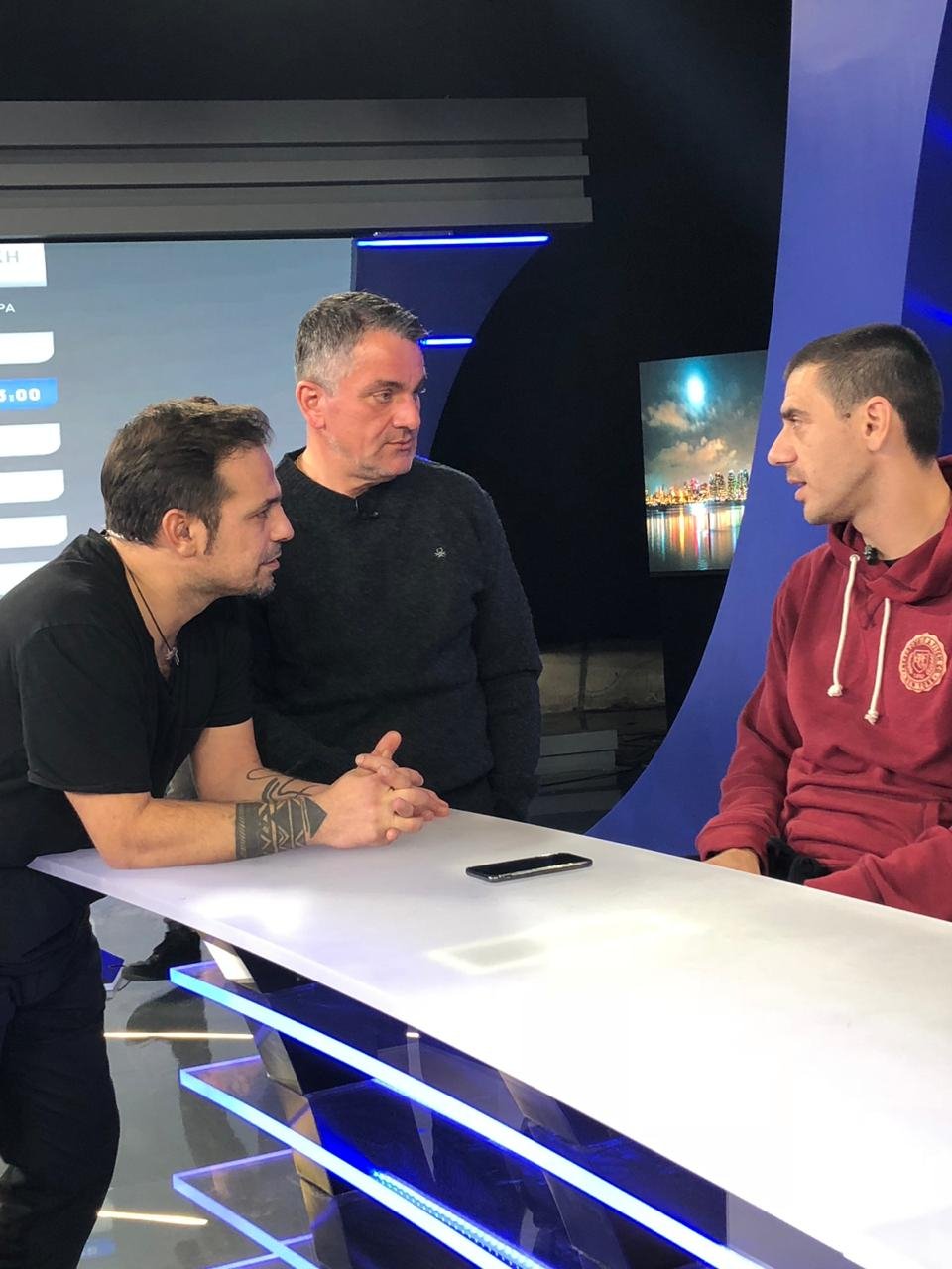 Η νέα τηλεοπτική εκπομπή με τον Ντέμη Νικολαΐδη [εικόνα] | iefimerida.gr 0