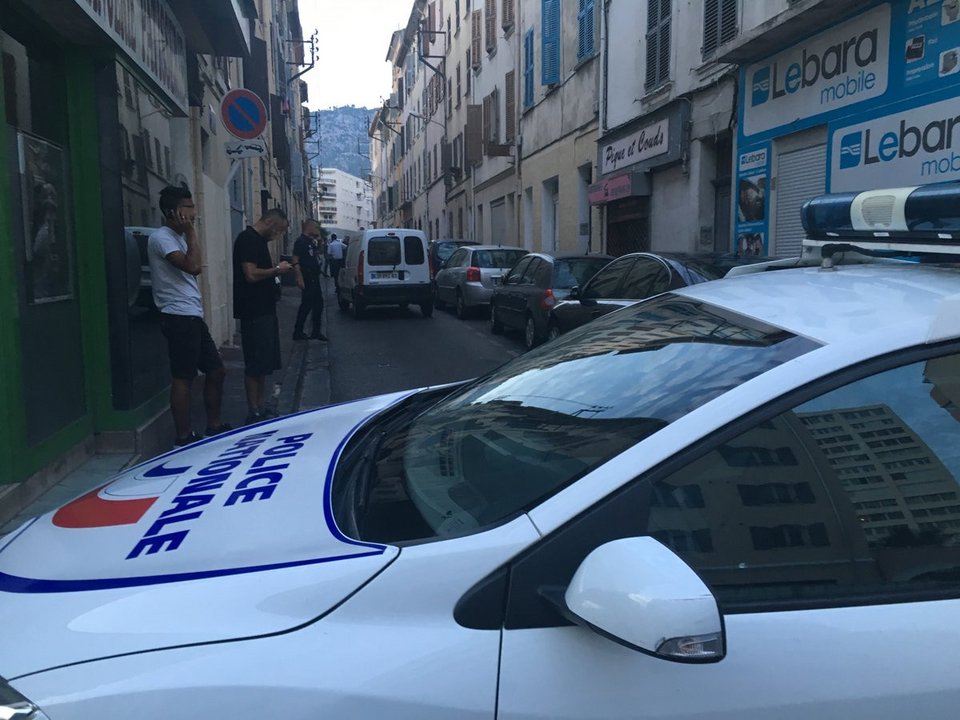 Πυροβολισμοί στην Τουλόν της Γαλλίας [εικόνες] | iefimerida.gr 1