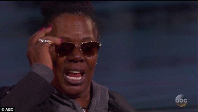 Ανυποψίαστοι τουρίστες βρέθηκαν (χωρίς να το γνωρίζουν) στη σκηνή των Οσκαρ -Δεν πίστευαν στα μάτια τους [εικόνες & βίντεο] | iefimerida.gr 2