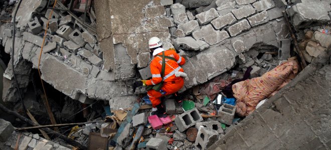 Μάχη με το χρόνο δίνουν οι διασώστες στην Τουρκία [εικόνες] | iefimerida.gr 1