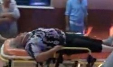 Η γιαγιά με τη σφεντόνα που επιτίθεται κατά αστυνομικών στην Τουρκία και έγινε σύμβολο της αντίστασης [εικόνες] | iefimerida.gr 2