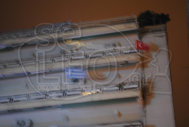 Θεσσαλονίκη: Υψωσε τουρκική σημαία στο μπαλκόνι παραμονή 25ης Μαρτίου [εικόνες] | iefimerida.gr 1