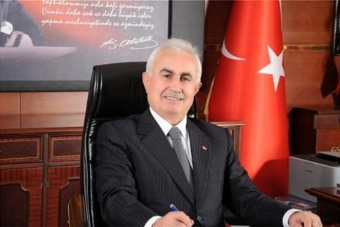 O πολιτικός που απαγόρευσε τη χρήση ασανσέρ [εικόνα] | iefimerida.gr 0