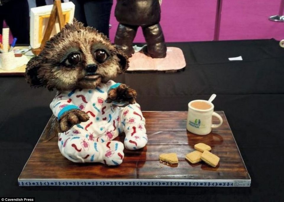 Η πιο γλυκιά συνταγή που την έκανε διάσημη -Αφιερώνει 50 ώρες για να κάνει μία τούρτα να μοιάζει  με παραμύθι [εικόνες] | iefimerida.gr 0