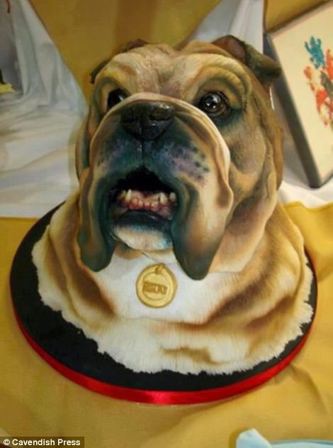 Η πιο γλυκιά συνταγή που την έκανε διάσημη -Αφιερώνει 50 ώρες για να κάνει μία τούρτα να μοιάζει  με παραμύθι [εικόνες] | iefimerida.gr 3