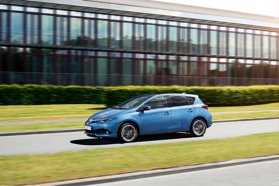 Οδηγούμε το ανανεωμένο Toyota Auris με το νέο 1.200 turbo | iefimerida.gr 8