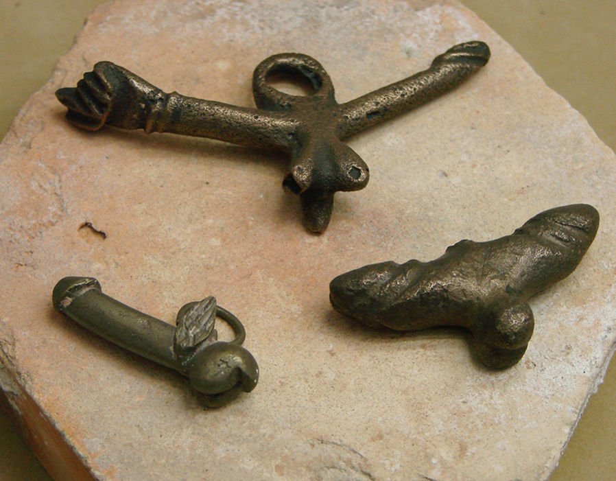 Τα sex toys της αρχαιότητας -Βρέθηκαν σε ρωμαϊκή έπαυλη 1.900 ετών [εικόνες] | iefimerida.gr 2